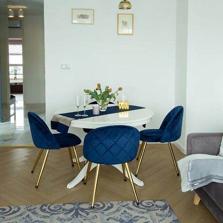 Nowy Apartment Przy Placu Szembeka Varşova Dış mekan fotoğraf