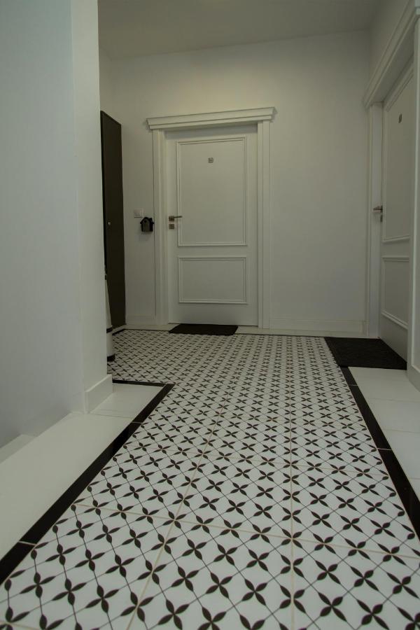 Nowy Apartment Przy Placu Szembeka Varşova Dış mekan fotoğraf
